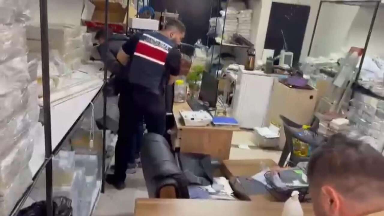 28,5 milyonluk sahte altın ele geçirildi 1